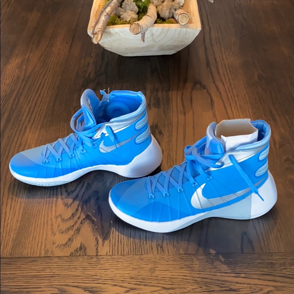 Nike Hyperdunk 2015 Sky Blue -Never Worn-Size 11.5